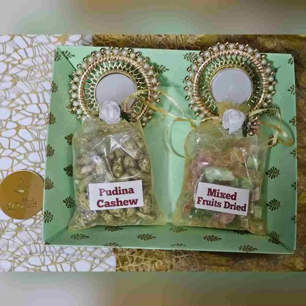 Premium Hamper for Employee and Client Gifting in India